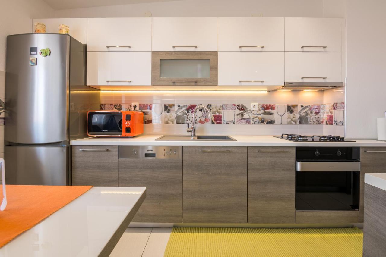 マカルスカApartman Petraアパートメント エクステリア 写真