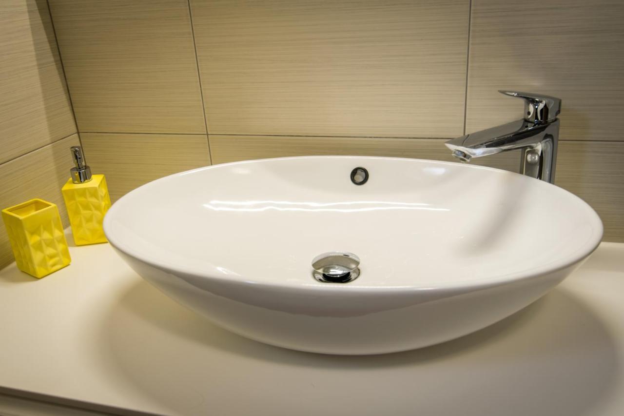 マカルスカApartman Petraアパートメント エクステリア 写真